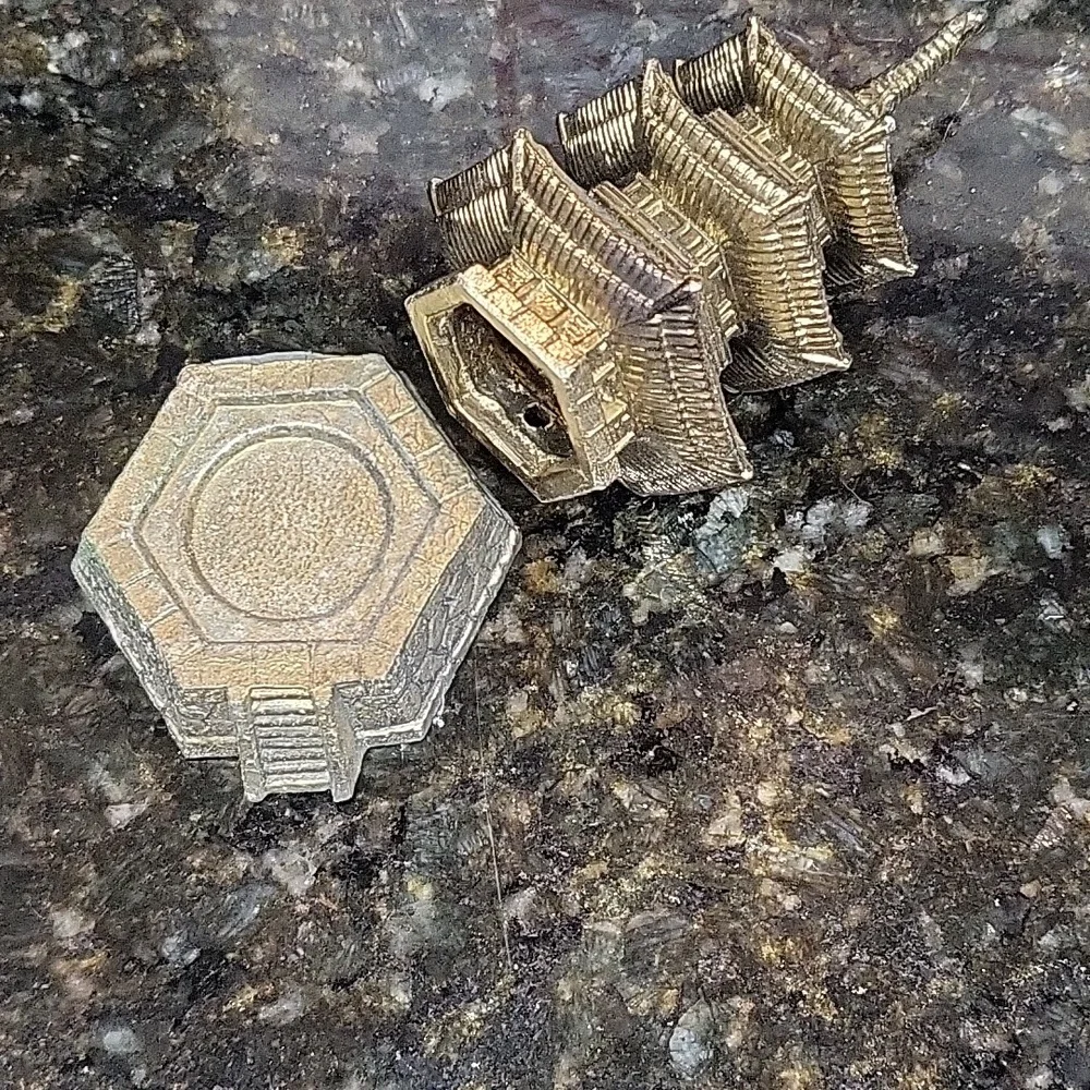 Vintage Brass Pagoda- Japanese Incense Burner - Picture 3 of 8